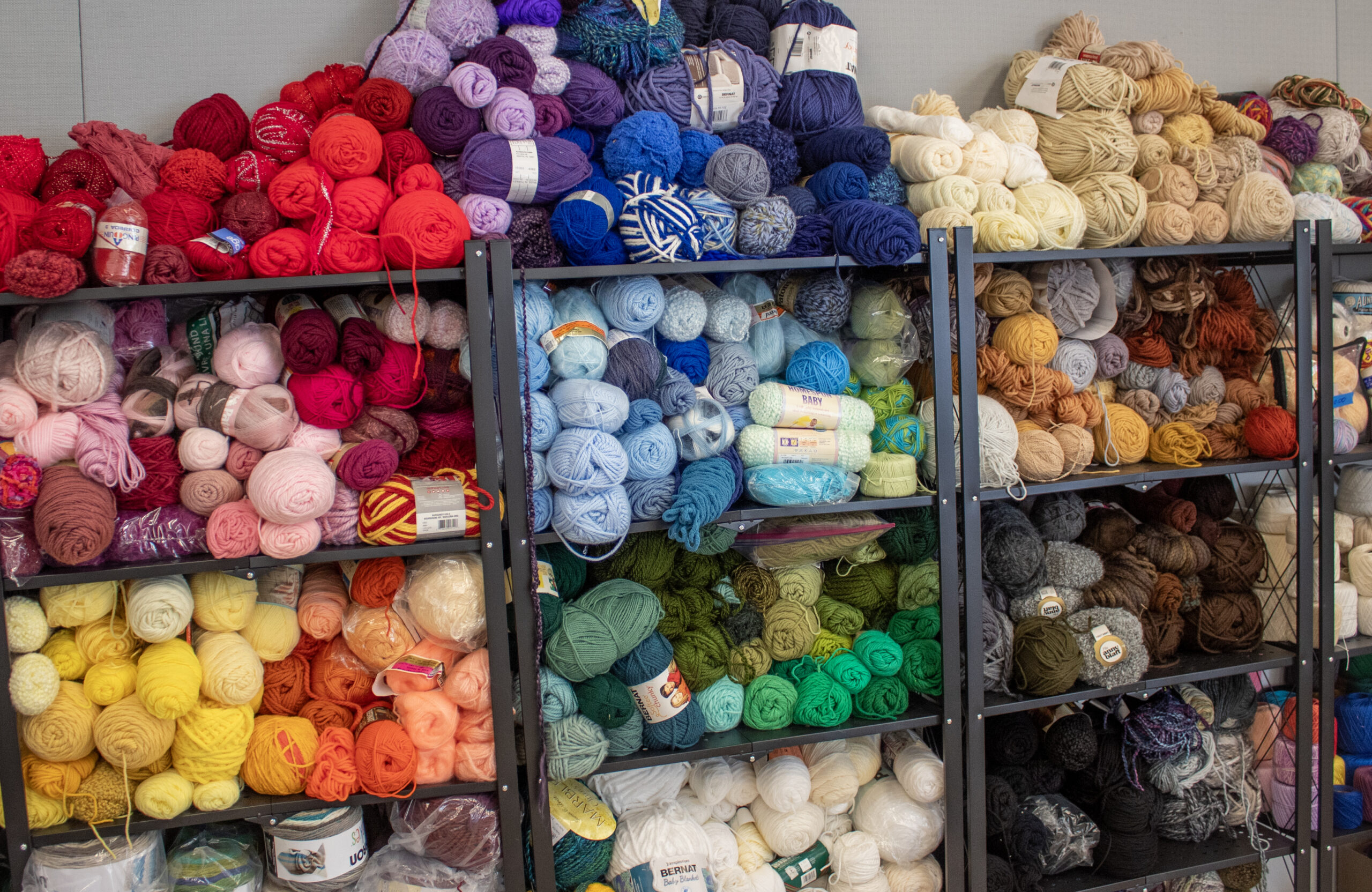 april-GS-yarn-rainbow