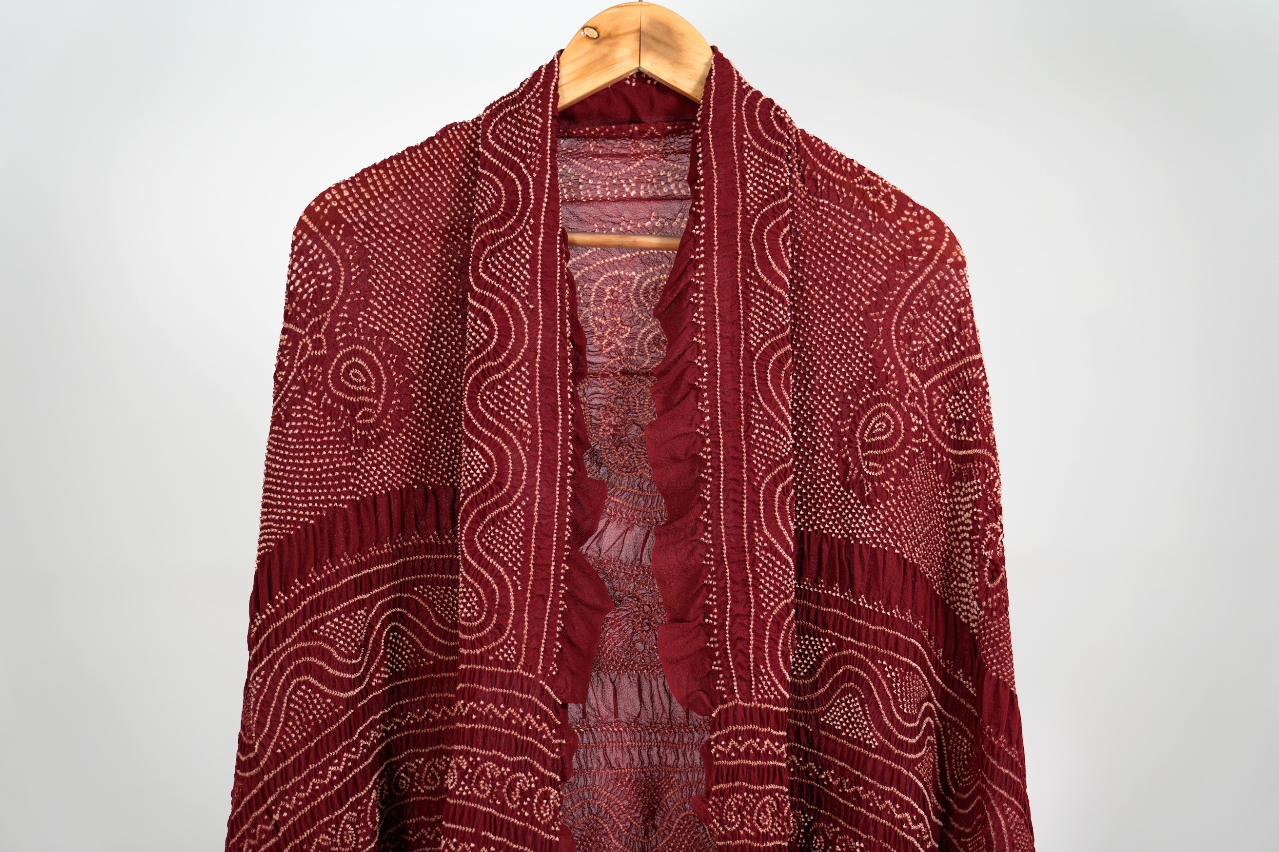Bandhani Resist Dyeing + Ajrakh Block Printing with Natural Dyes • Abduljabbar Khatri + Sufiyan Khatri - Image 5