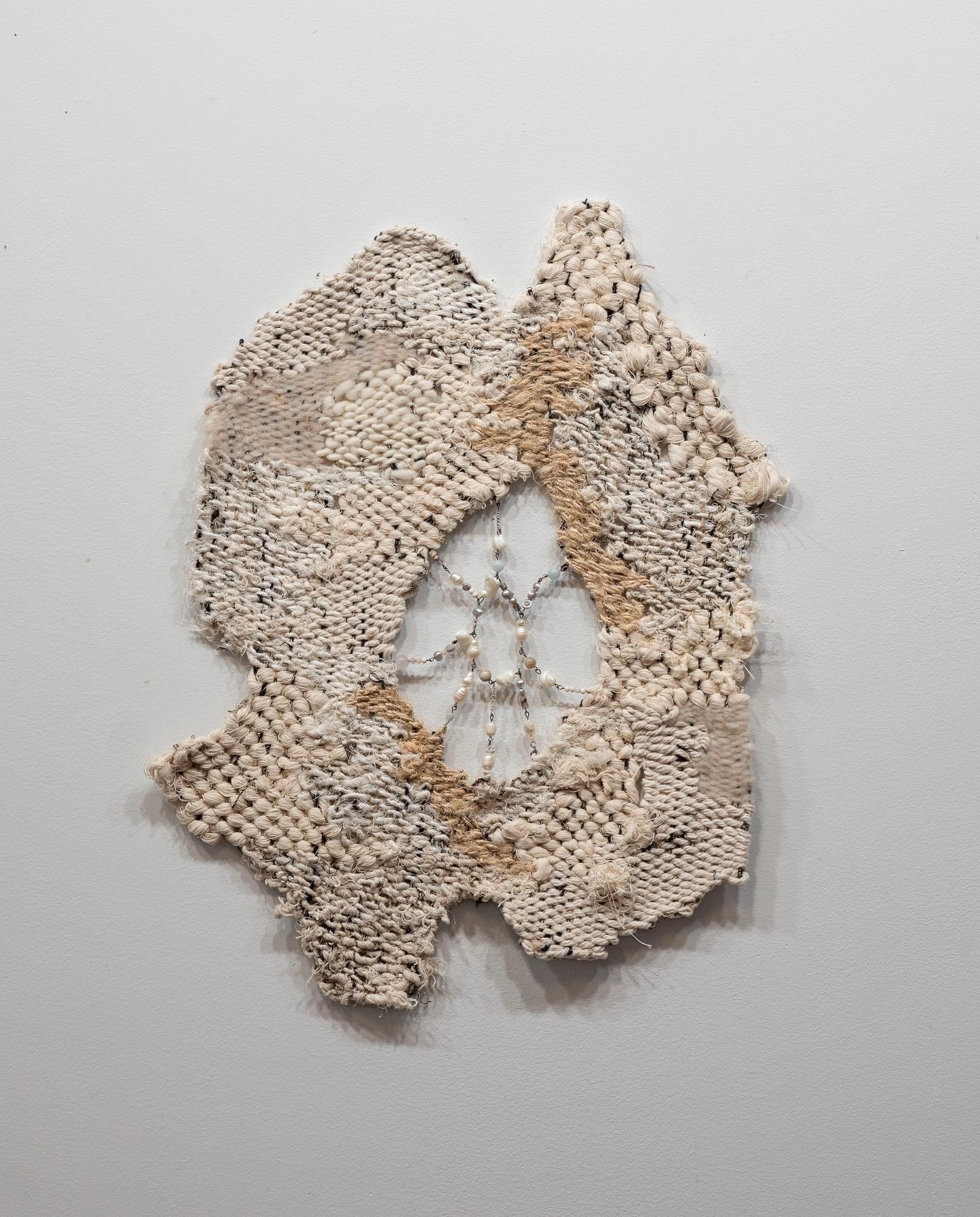 Weaving with Unconventional Shapes and Materials - October 2026 - Image 3